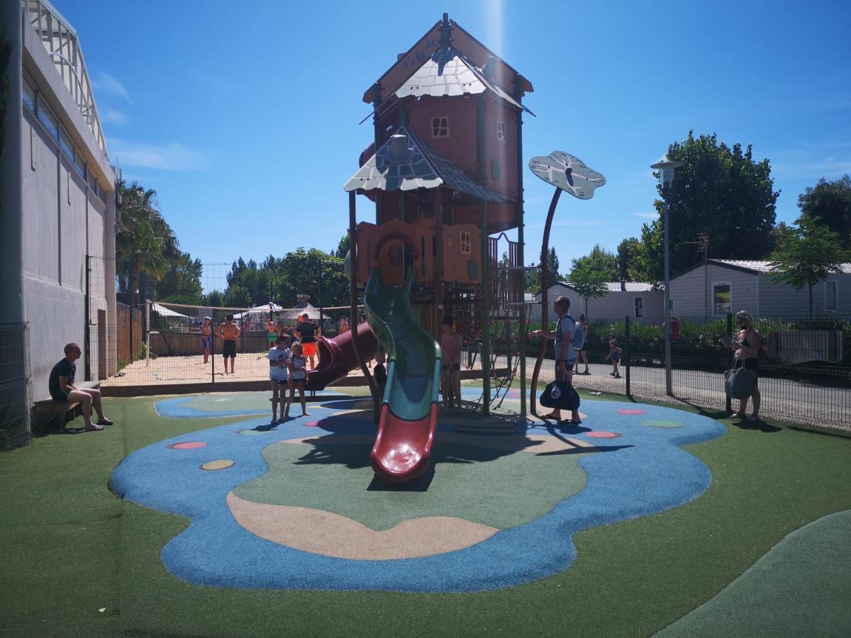 Camping La Carabasse Vias-Plage-T4 Climatise,Tout Confort, Emplacement Calme ! Eksteriør billede