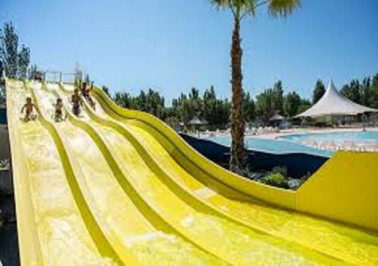 Camping La Carabasse Vias-Plage-T4 Climatise,Tout Confort, Emplacement Calme ! Eksteriør billede